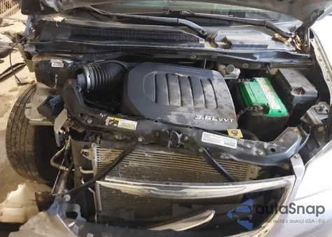 2014 Chrysler Town & Country Touring from USA, damaged, VIN 2C4RC1BGXER232147